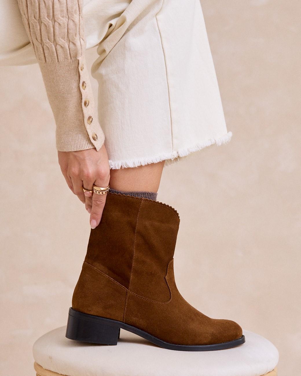 Stiefelette mit Wellen Serrala
