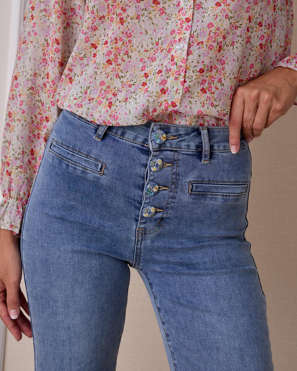 Jeanshose mit Knöpfen Thea