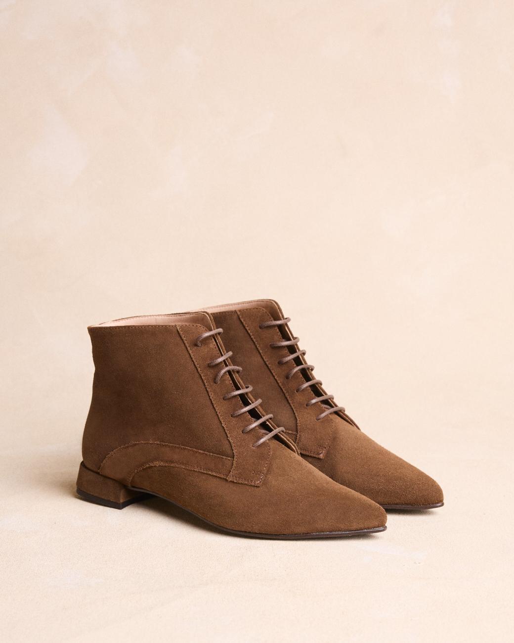 Ninne Stiefeletten mit Schnürsenkeln