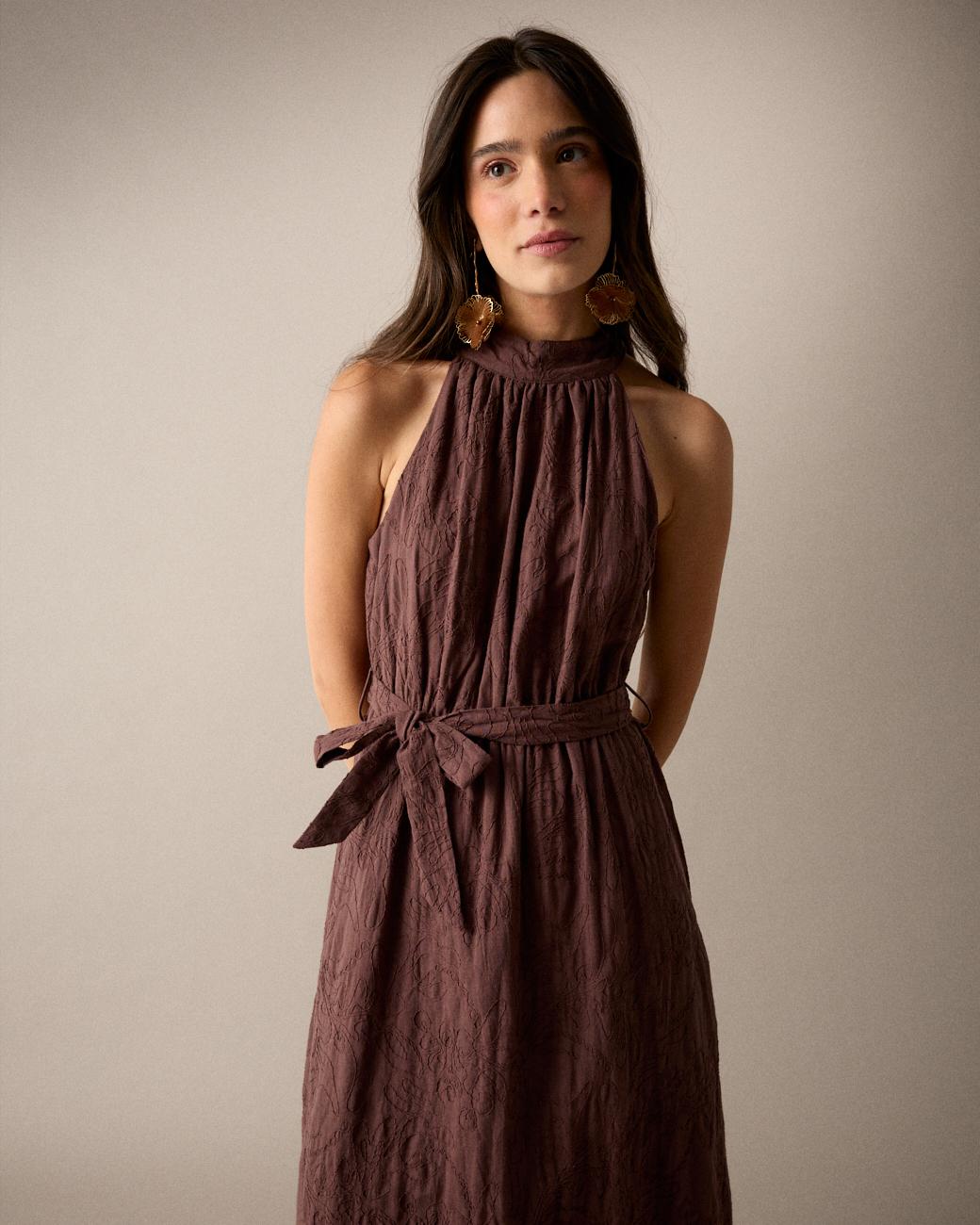 Besticktes Kleid mit Neckholder
