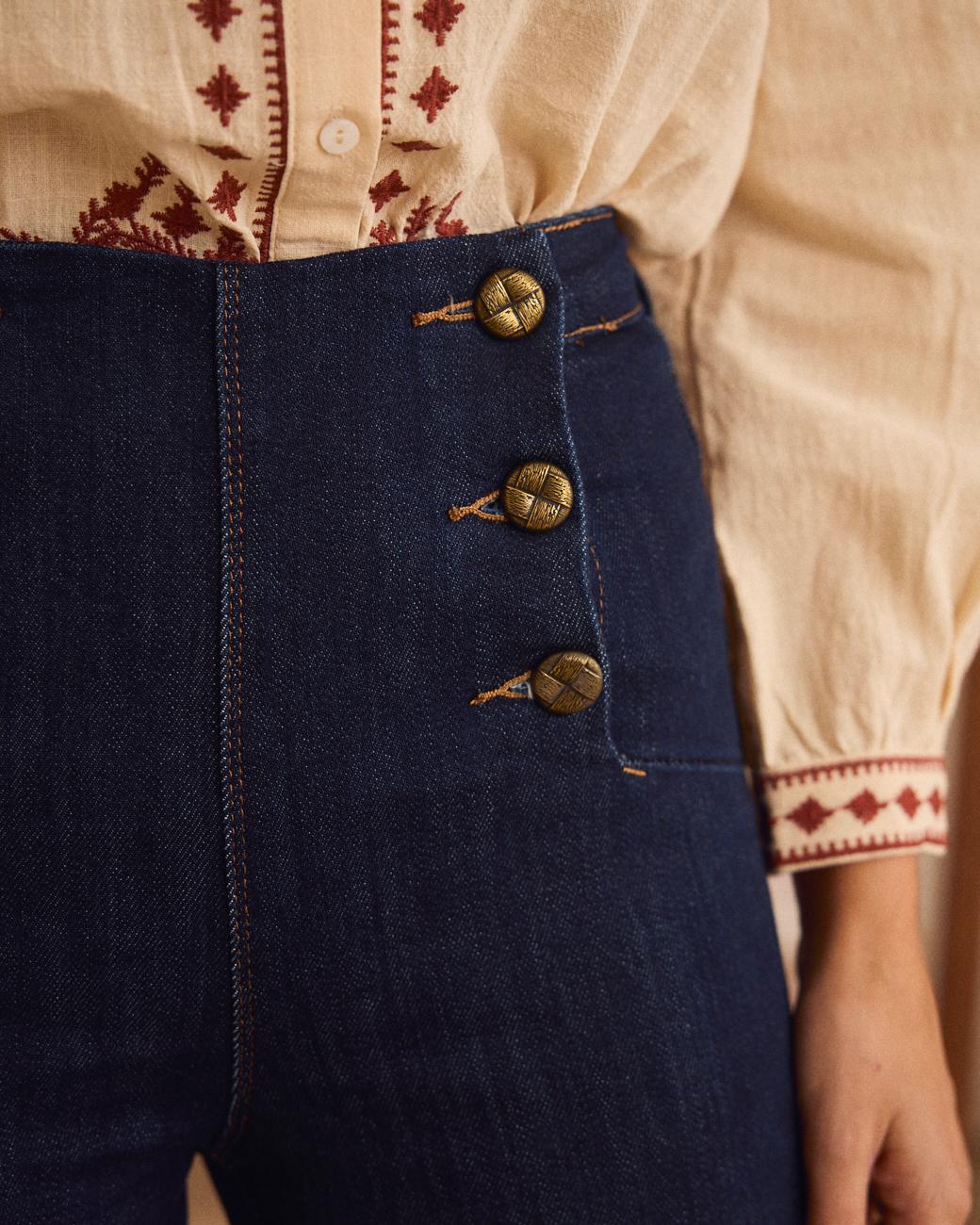 Jeans mit Knöpfen Lucy