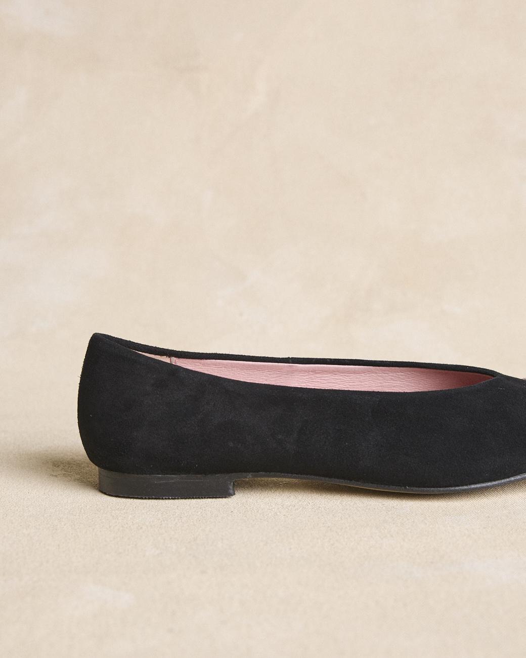 Ballerina mit Animal-Print Spitze