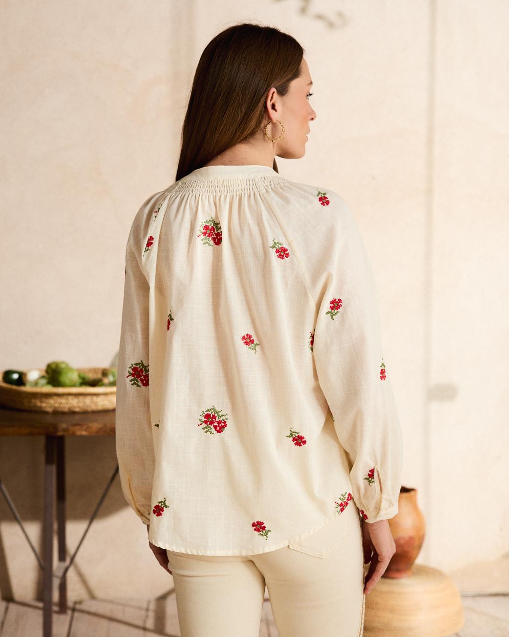Hemd mit Blumen Antía