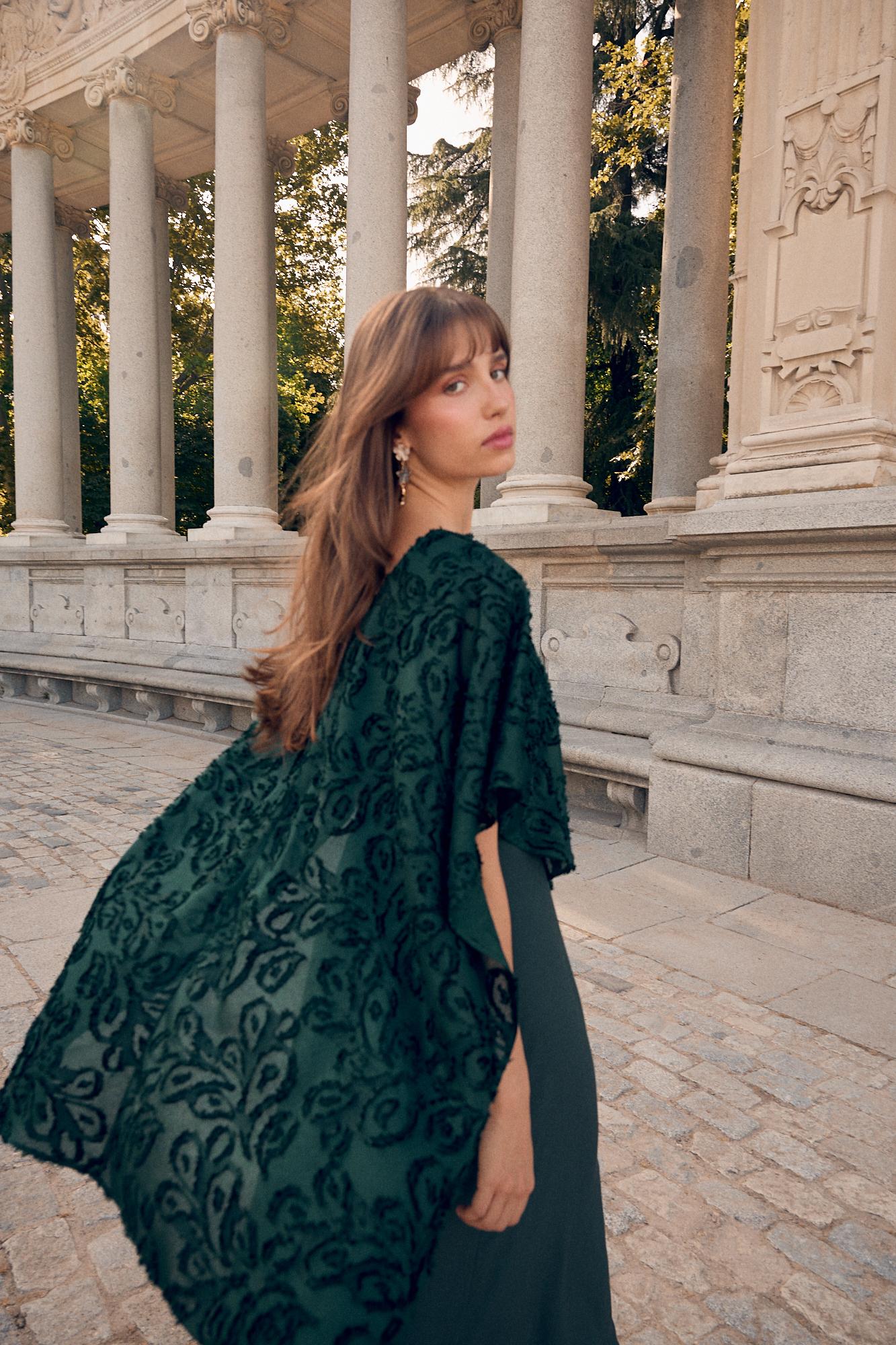 Lada Gästekleid