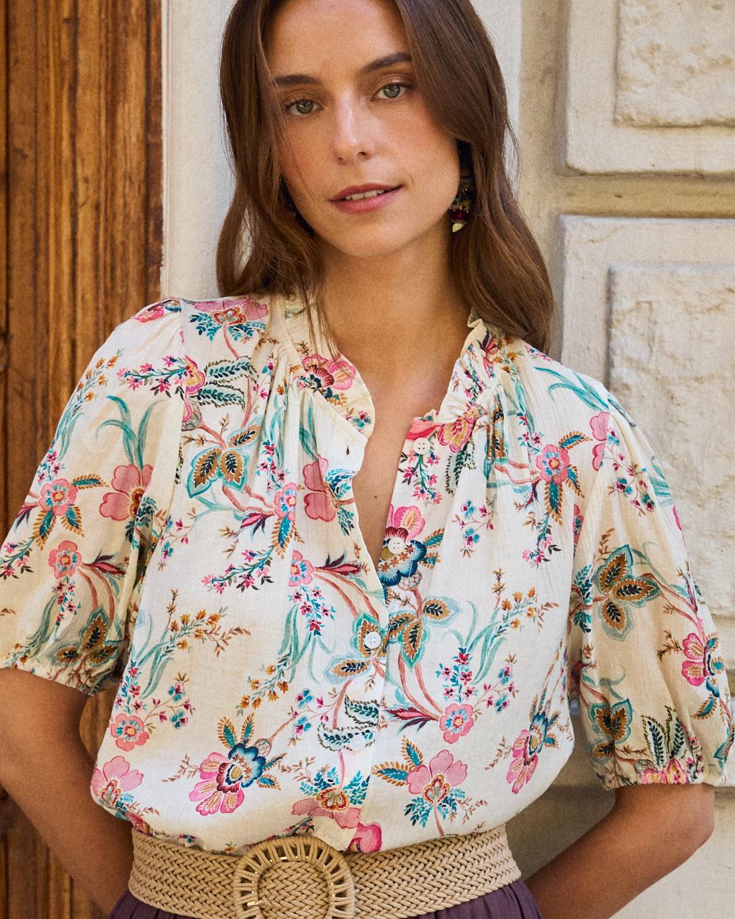 Bluse mit Blumen Tunia