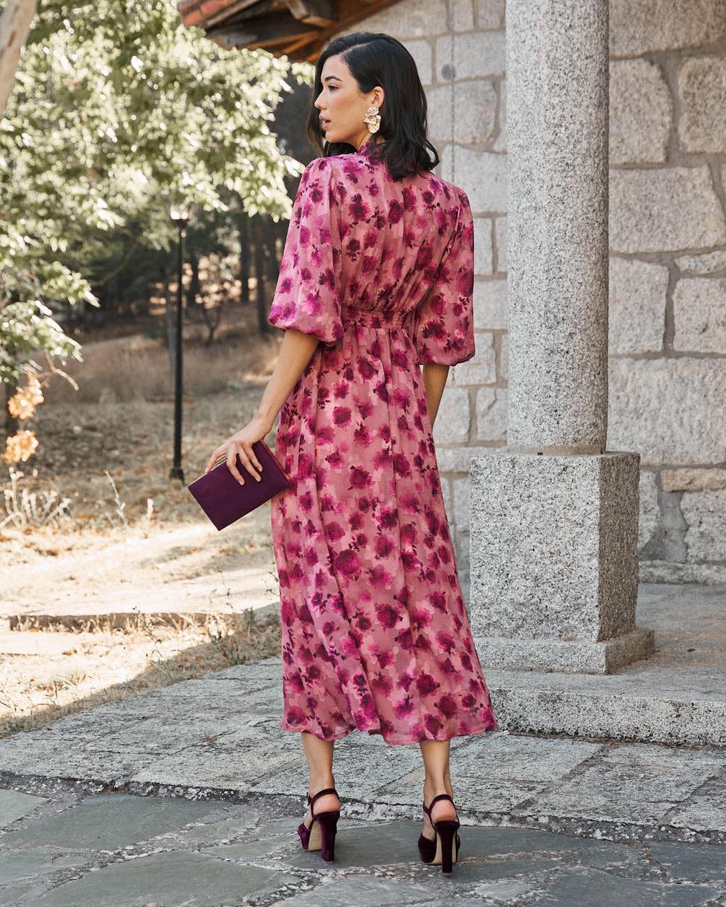 Kleid mit Ausschnitt Agunela