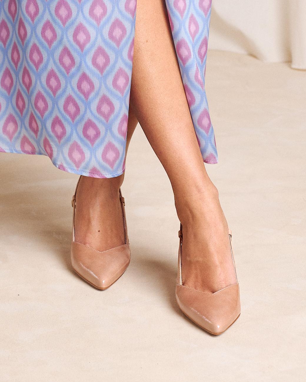 SALONSCHUH MARÍA