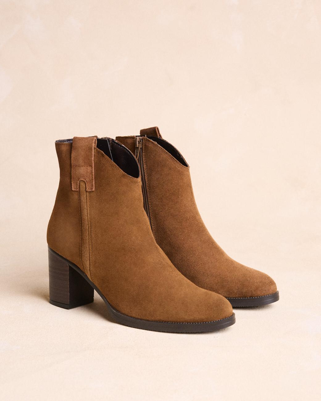 Stiefelette mit mittelhohem Absatz
