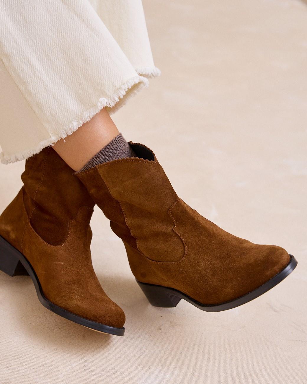 Stiefelette mit Wellen Serrala