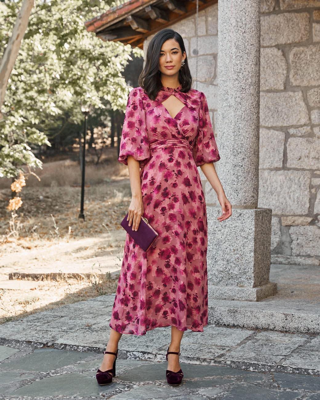 Kleid mit Ausschnitt Agunela