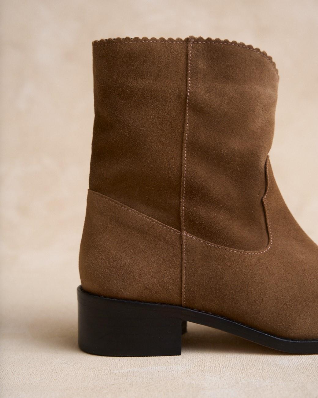 Stiefelette mit Wellen Serrala