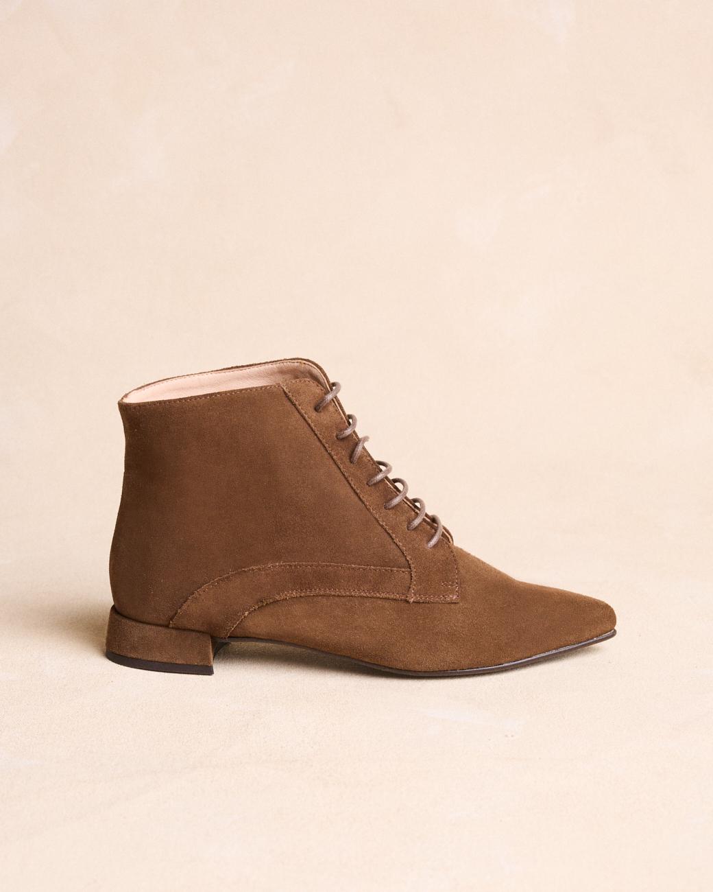 Ninne Stiefeletten mit Schnürsenkeln