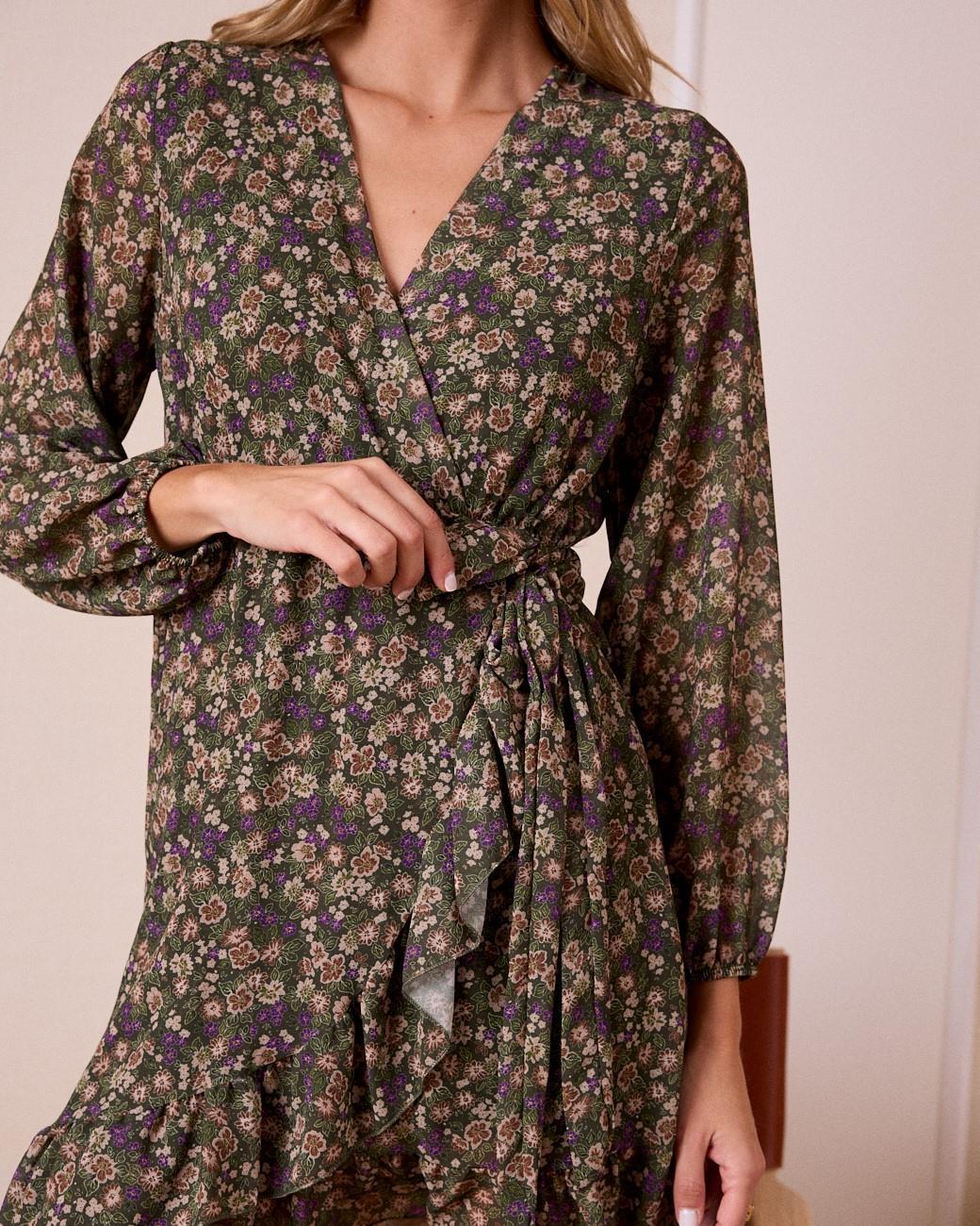 Kleid mit Nelkenmuster