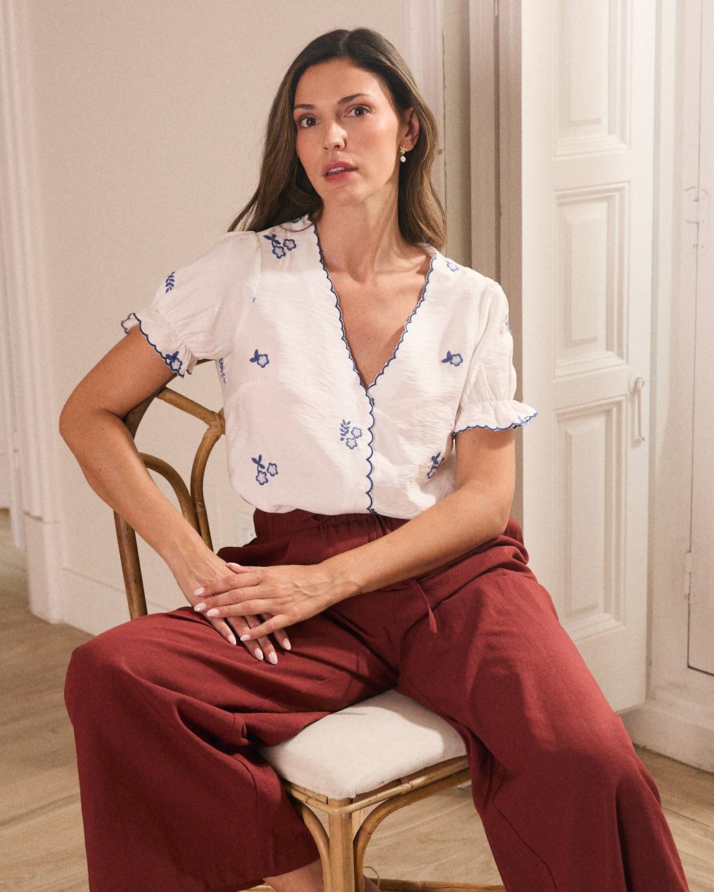 Gaia Bestickte Bluse