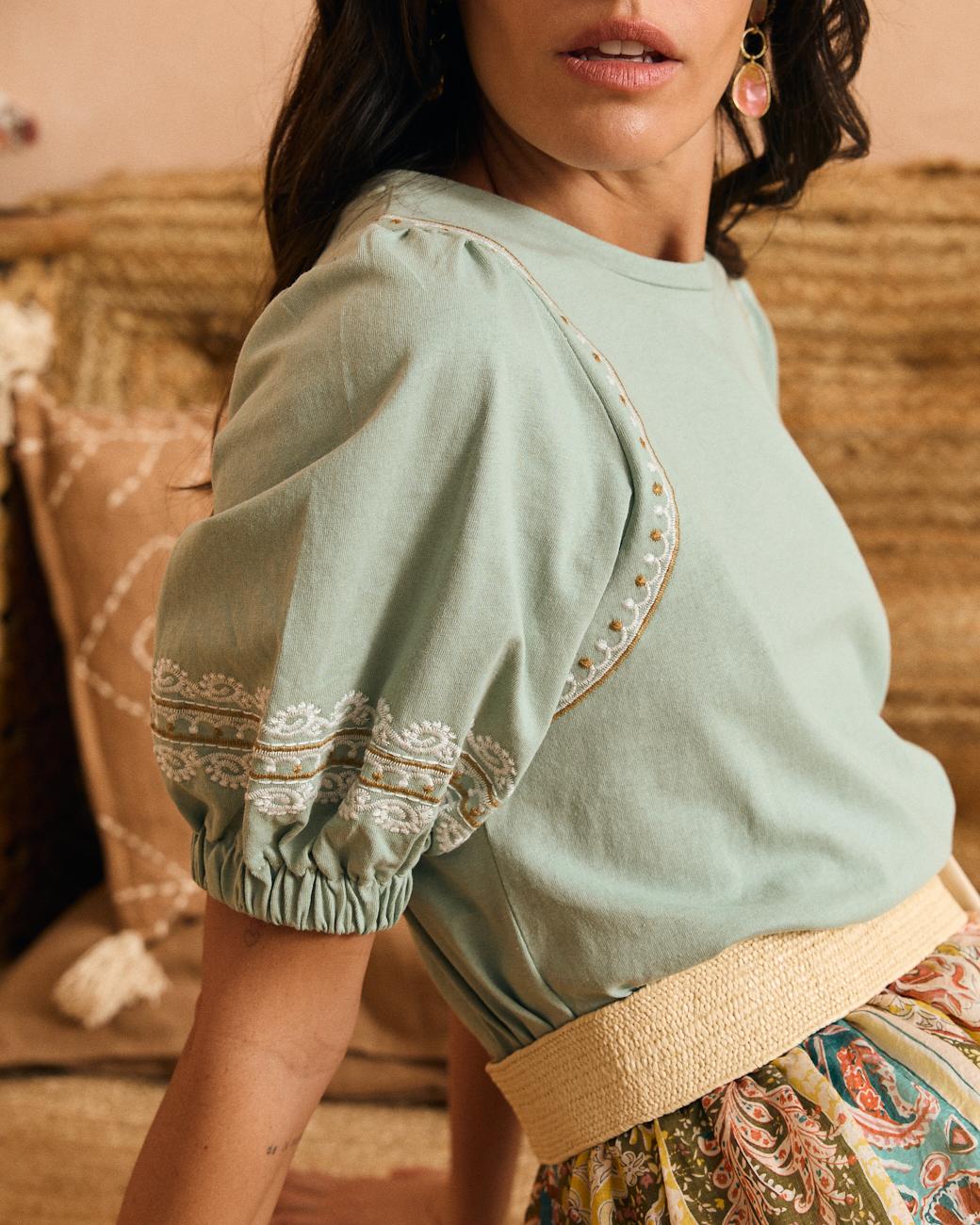 Besticktes T-Shirt Carlota