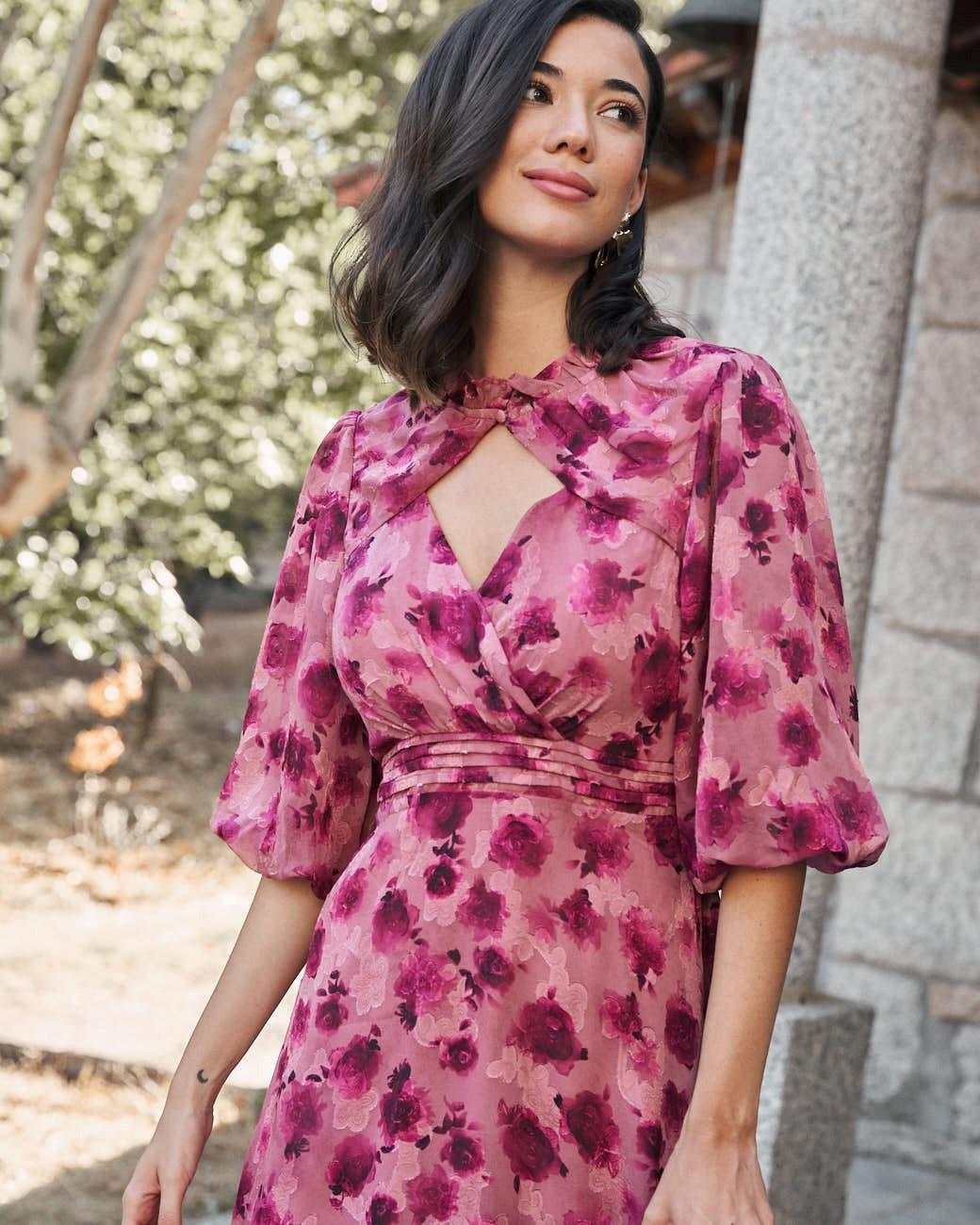 Kleid mit Ausschnitt Agunela